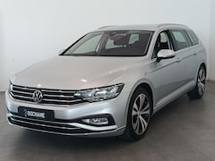Volkswagen Passat Variant - 1.5 TSI Business | Automaat | Trekhaak | Stoelverwarming | Head-up-Display | Adaptieve Cru