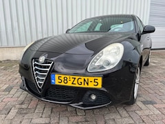 Alfa Romeo Giulietta - 1.4 T Business Executive - Rondom gebruikersschade, Auto start NIET