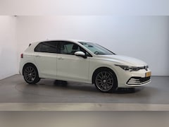 Volkswagen Golf - 1.5 TSI Life Business Sfeerverlichting Alcantara LED Stoelverwarming Navigatie