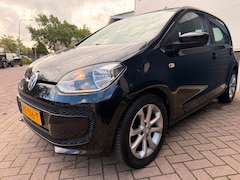 Volkswagen Up! - 1.0 move up BlueMotion/Airco/Aux/Bluetooth telefoonvoorbereiding/Lmv/Elek-pakket/5 deurs