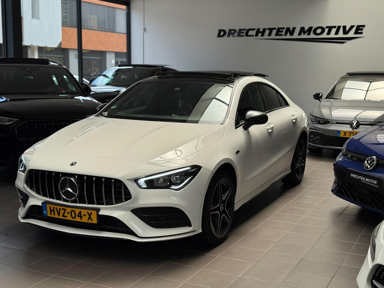 Mercedes-Benz CLA-Klasse - 250 e AMG / 35 / Pano / Camera / - AutoWereld.nl