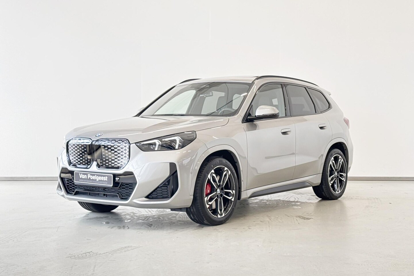 BMW iX1 - eDrive20 67 kWh M Sport Edition | M Sportpakket Pro | Premium Pack | Travel Pack - AutoWereld.nl