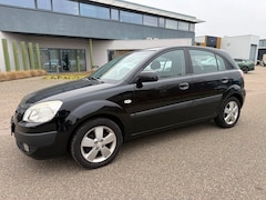 Kia Rio - 1.4 M-bition