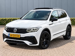 Volkswagen Tiguan - 1.5 TSI R-Line Pano/Sfeer/Keyless/Blindspot nieuwstaat