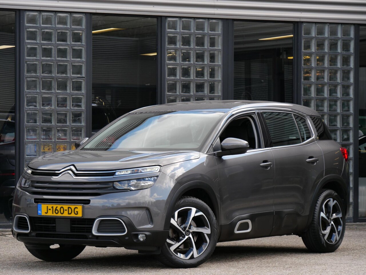 Citroën C5 Aircross - 1.2 BUSINESS/ TREKHAAK/ BLINDSPOT/ CAMERA/ CARPLAY - AutoWereld.nl