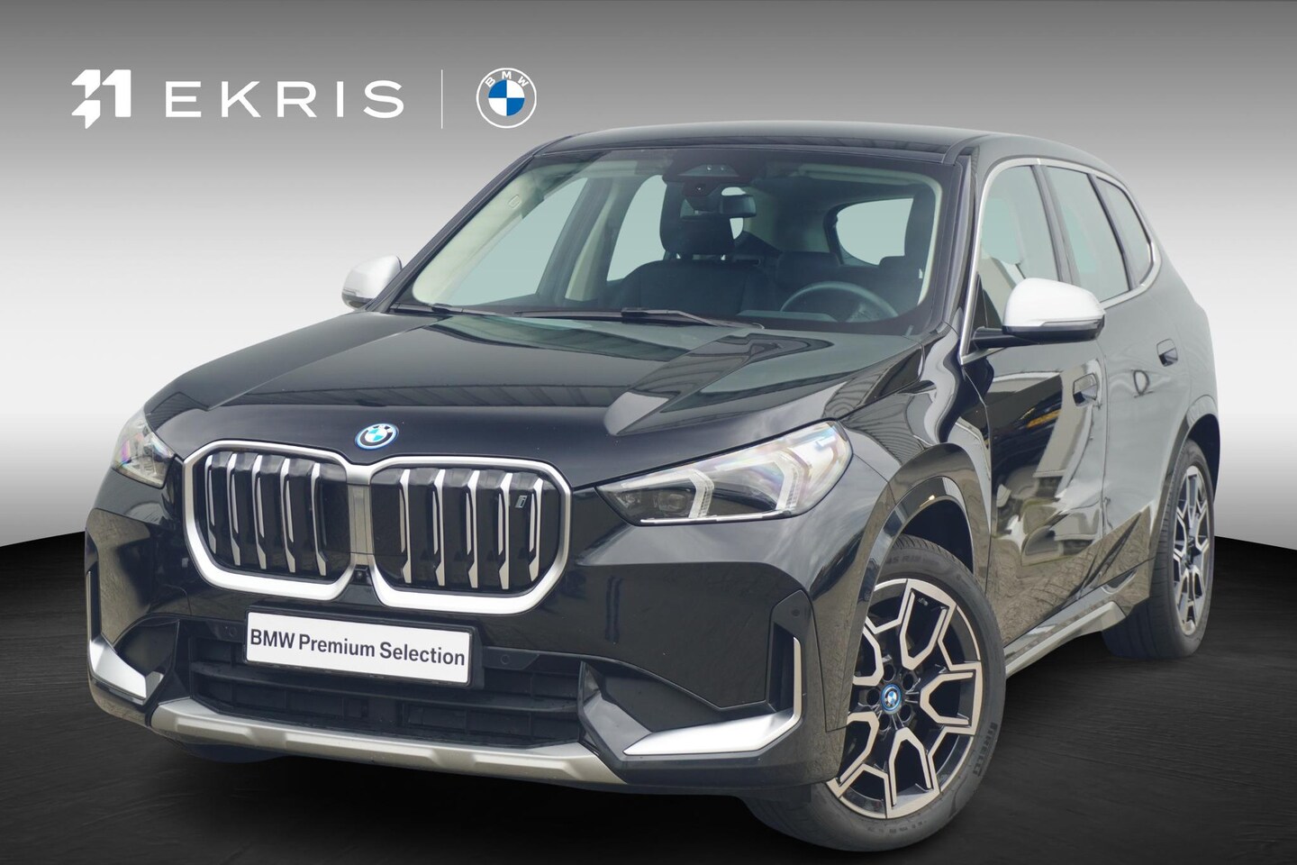 BMW iX1 - xDrive30 | Head-Up Display | Driving Assistant Plus | Comfort Access | Trekhaak - AutoWereld.nl
