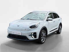Kia e-Niro - ExecutiveLine 64 kWh | Cruise Control | Climate Control | Camera | Navigatie | Stoelverwar