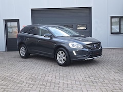 Volvo XC60 - 2.0 D4 FWD Summum|Leer|Navi|Aut|Laneassit|