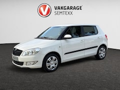 Skoda Fabia - 1.2 TSI Ambition | Automaat | Airco | PDC Achter | Slechts 111844 KM | Orig. Nederlandse A