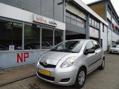 Toyota Yaris - 1.0 VVTi Acces