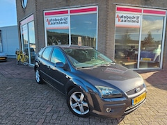Ford Focus - 1.6-16V Futura - Airco - Trekhaak