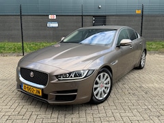 Jaguar XE - 2.0 Portfolio *LEDER-XENON-CAMERA-ENZ
