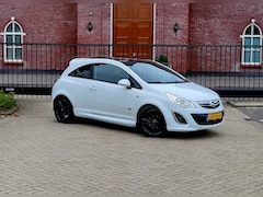Opel Corsa - 1.4-16V / OPC Line / Airco / Stoelverwarming / Nieuwe Apk