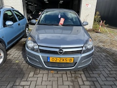 Opel Astra - 1.6 Essentia