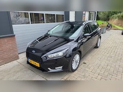 Ford Focus Wagon - 1.5 Titanium Edition Stoelverw.| NAVI | PDC | Trekhaak