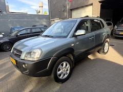 Hyundai Tucson - 2.7i V6 4WD Style