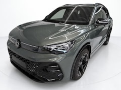 Volkswagen Tiguan - 1.5 eHybrid R-Line Edition|Plugin|Automaat|Pano|Ledmatrix|Navi|19inchLeder|Head Up|Blackst