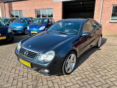 Mercedes-Benz C-klasse Sportcoupé - 180 K. // 186.000 km NAP