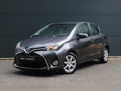 Toyota Yaris - 1.5 Hybrid Lease Limited | Navigatie | Airco | Camera | Cruise Control