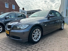 BMW 3-serie - 318i High Executive * AUTOMAAT * NETTE AUTO