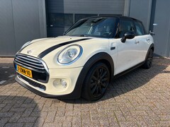 MINI 5-Deurs - 1.5 Cooper Chili, Navi, HUD, Clima, ACC, PDC, HK