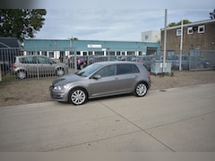 Volkswagen Golf - 1.2 TSI Trendline