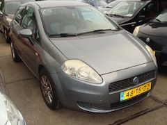 Fiat Grande Punto - 1.4-16V Dynamicairco elek pak nap apk