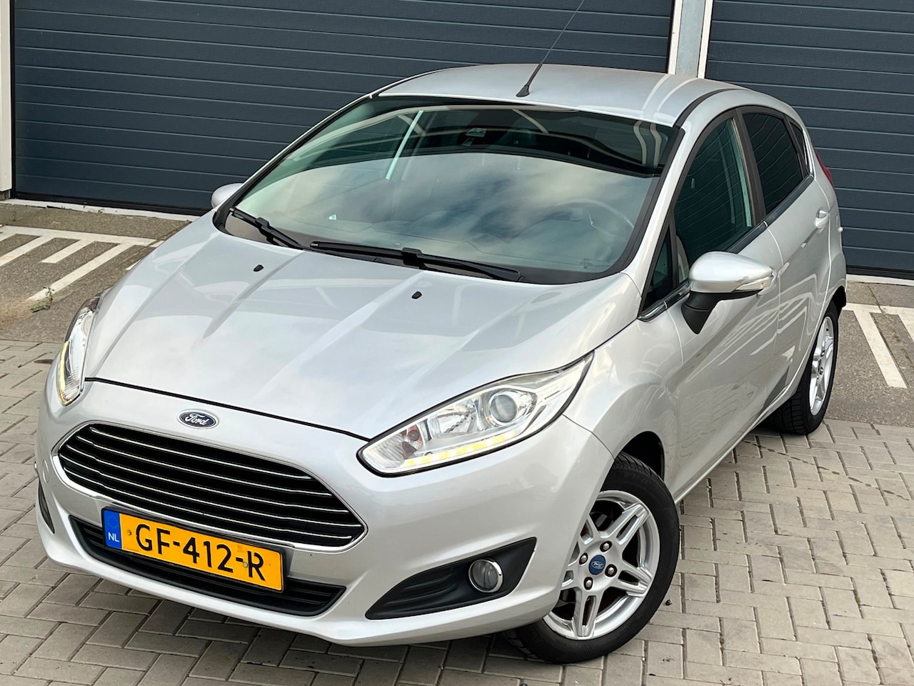 Ford Fiesta - 1.0 EcoBoost 101PK! |Hot Hatch LED|elec ramen!|clima|Dealer onderhouden|rijd schakelt als - AutoWereld.nl