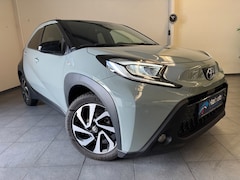 Toyota Aygo X - Automaat / Led/Stoelverw/Keyless/Camera/ACC/Tarragon Green-Zwart metallic