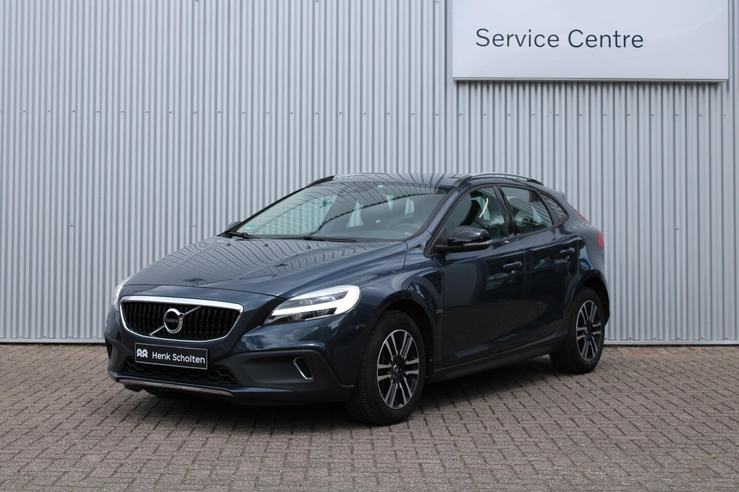 Volvo V40 Cross Country - T3Automaat Nordic+ | Interieur Voorverwarming| Verwarmbare Voorstoelen| High Performance A - AutoWereld.nl