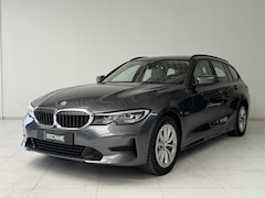 BMW 3-serie Touring - 330e Business Edition Plus | Leder | Achteruitrijcamera | Panoramadak | Stoelverwarming |