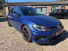 Volkswagen Golf - 1.5 TSI Highline Business R Nieuwe APK