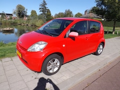 Daihatsu Sirion 2 - 1.0-12V Trend