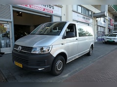 Volkswagen Transporter Kombi - 2.0 TDI L2H1 Highline Apk/Airco/Cruise/Nap/Camera/Boekjes/9-Zitter