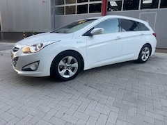 Hyundai i40 Wagon - 1.6 GDI Blue Business Edition NAVI AIRCO