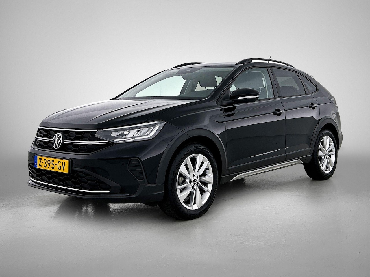 Volkswagen Taigo - 1.0 TSI Life Edition | 95 PK | Digital Cockpit | Airco | Parkeercamera | Keyless | Carplay - AutoWereld.nl
