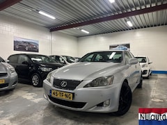 Lexus IS - 250 Business Clima/Cruis/Pdc/18" velgen/Xenon/Nap