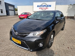 Toyota Auris - 1.6 Trend nette in Nederland nieuw geleverde zeer complete auto van tweede eigenaar