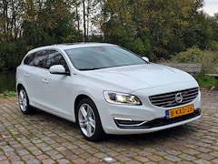 Volvo V60 - 2.4 D6 AWD Plug-In Hybrid Summum Automaat eigenaar dealer onderhouden leerbekeleding stoel