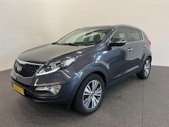 Kia Sportage - 2.0 ExecutiveLine Panoramadak Trekhaak Navigatie Camera Parkeerhulp Cruise Control Climate