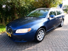 Volvo V70 - 2.4D 5-Cil. 163pk Automaat 1e eig. Leder Navi Trekhaak 1800kg