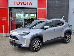 Toyota Yaris Cross - 1.5 Hybrid 115 First Edition APPLE/ANDROID STOEL/STUURVERWARMING NAVI AD-CRUISE PRIVACY-GL