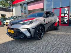 Toyota C-HR - 1.8 Hybrid GR-Sport unieke uitgevoering in nieuwstaat