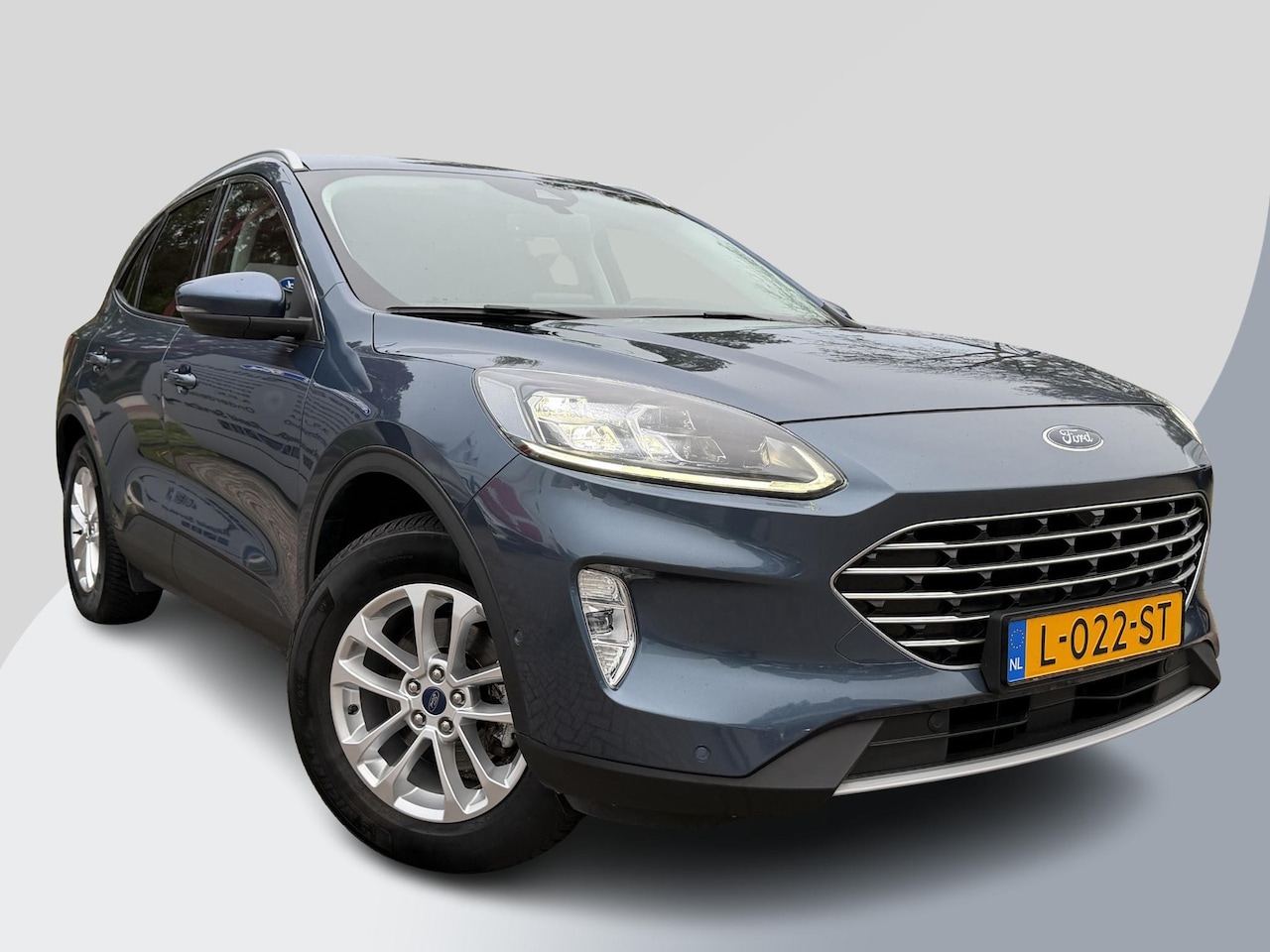 Ford Kuga - 2.5 PHEV Titanium X 225pk Wegklapbare Trekhaak | Adaptieve Cruise | Winterpack | Elektrisc - AutoWereld.nl