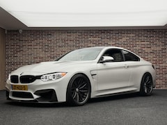 BMW 4-serie Coupé - M4 | Handgeschakeld | Uniek |