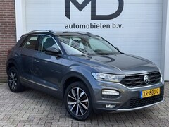 Volkswagen T-Roc - 1.0 TSI Style - Trekhaak - CarPlay - LED - Originele Nederlandse auto met NAP - Cruise - C