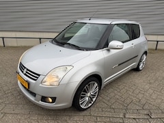 Suzuki Swift - Swift 1.3 Limited | Lage kilometerstand met NAP | Nieuwe koppeling | 16 inch lichtmetalen