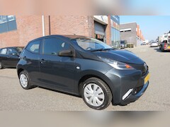 Toyota Aygo - 1.0 VVT-i x-now
