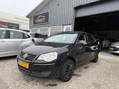 Volkswagen Polo - 1.4-16V Optive