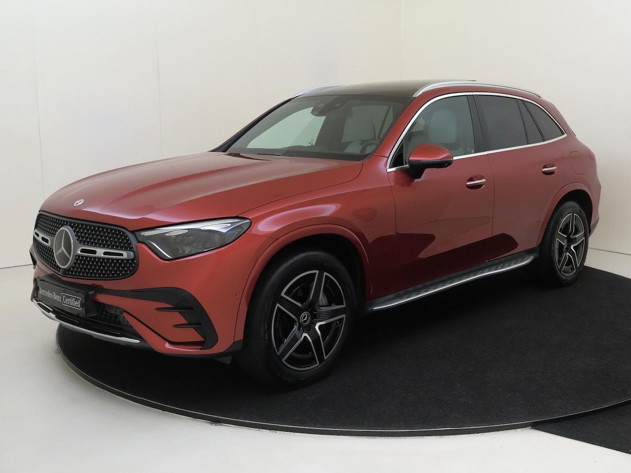Mercedes-Benz GLC-klasse - 300e 4MATIC AMG Line Premium Plus /Panoramadak /HUD /360 Camera /Rijassistentiepakket - AutoWereld.nl